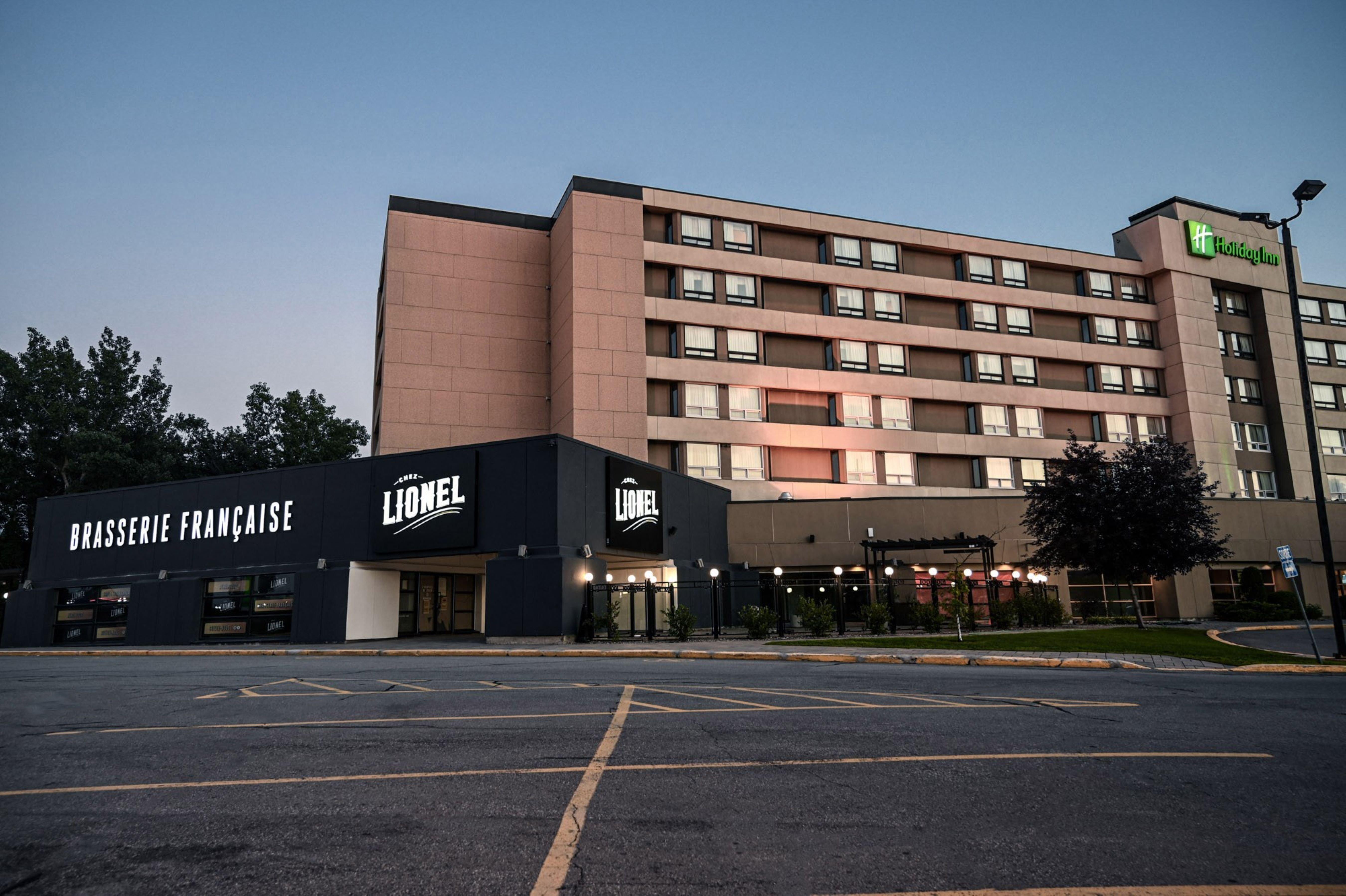Holiday Inn Laval Montreal, An Ihg Hotel Exterior foto